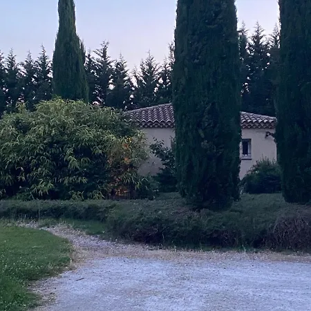 Homestay Les Trois Cypres *