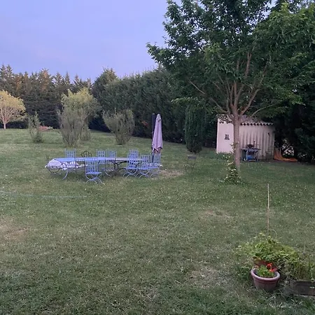 Les Trois Cypres Homestay *